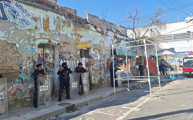 Aseguran predio en Tepito tras hallazgo de restos óseos enterrados