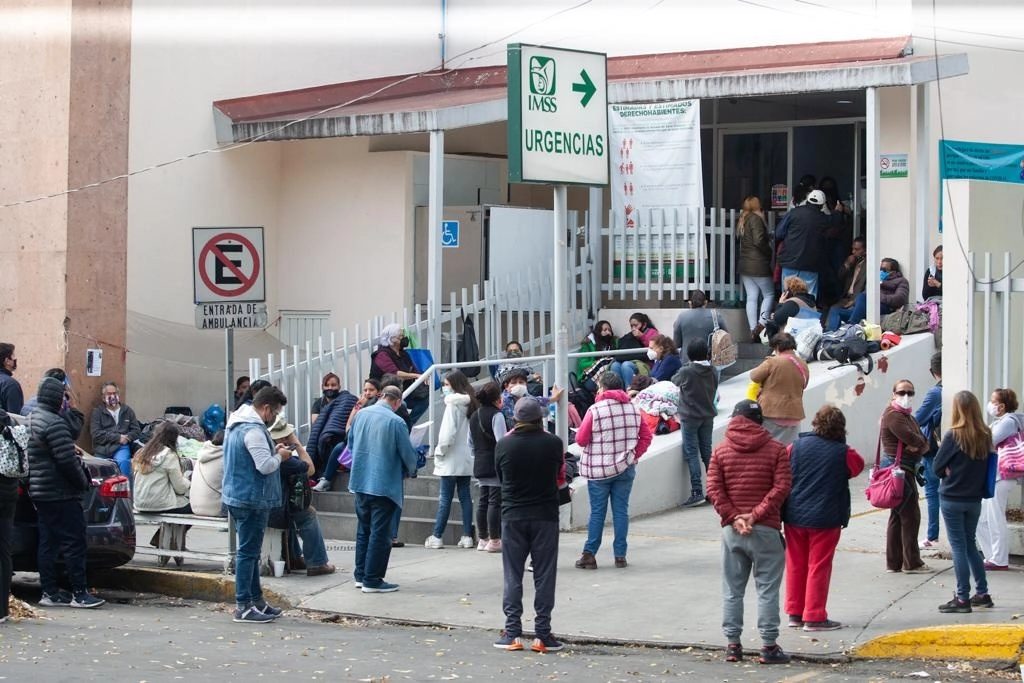 Rubalcava ofrece la creación de “Módulos de Descanso” afuera de los hospitales de la CDMX para familiares  de pacientes en terapia intensiva
