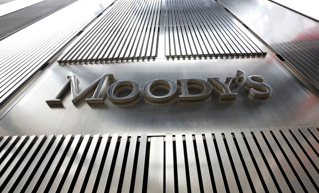 Moody´s cambia la calificación de la deuda de EU de estable a perspectiva
