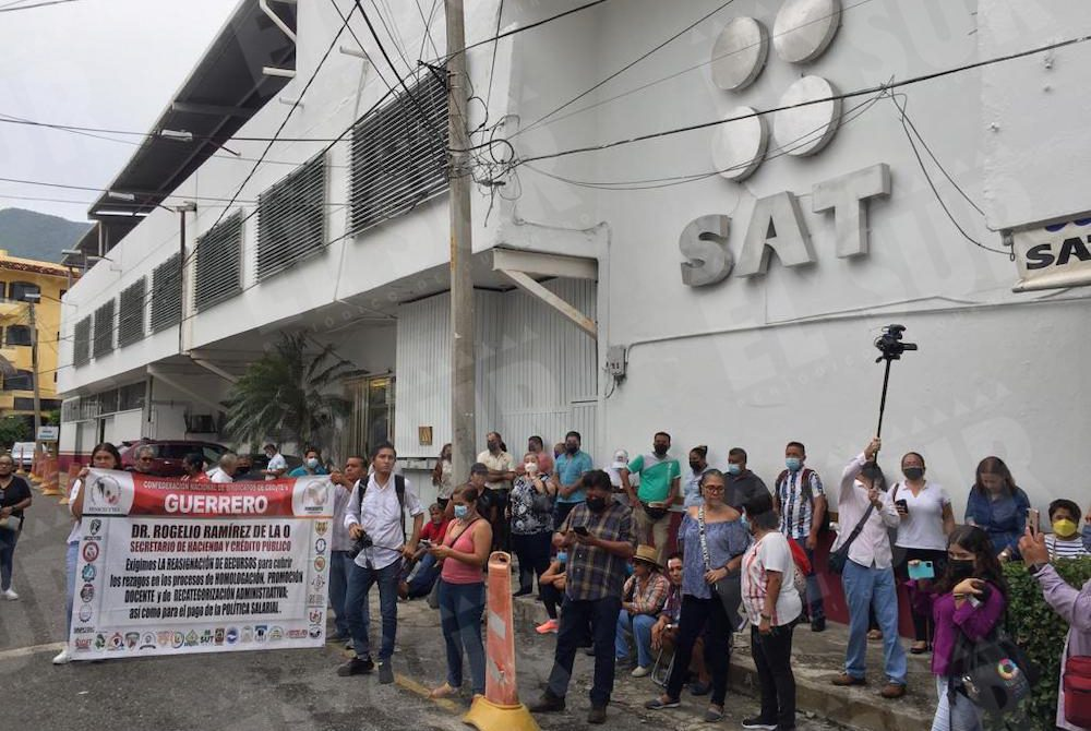 SAT otorga facilidades a donatarias que donen apoyos a afectados por Otis