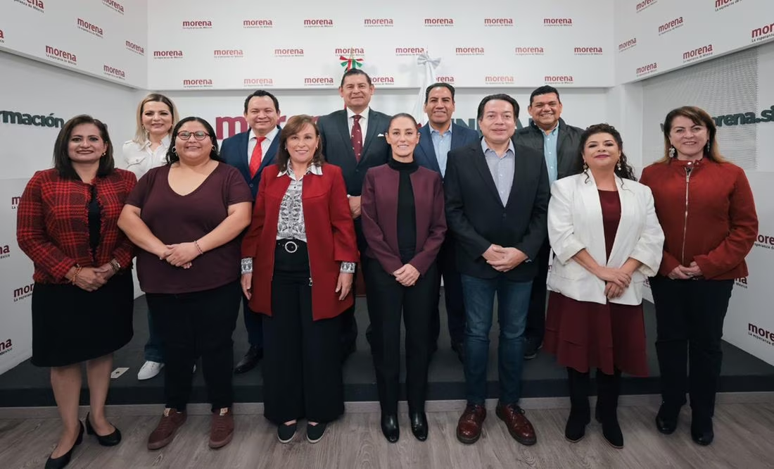 Sheinbaum es acompañada con los virtuales candidatos a las nueve gubernaturas del país