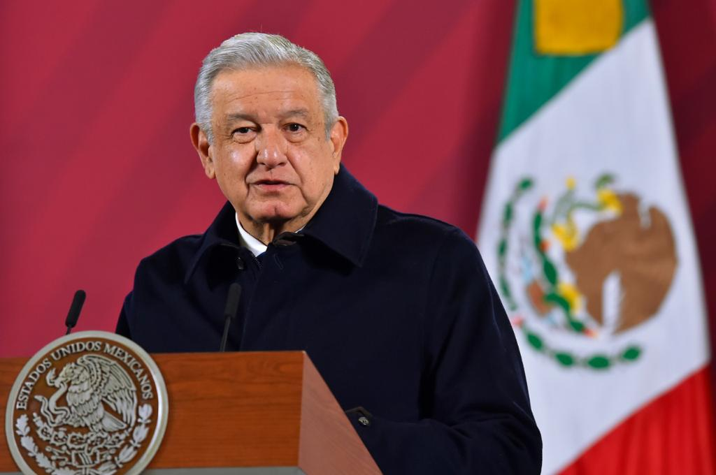 La Barriada/Martín Aguilar/Cría fama y échate a dormir