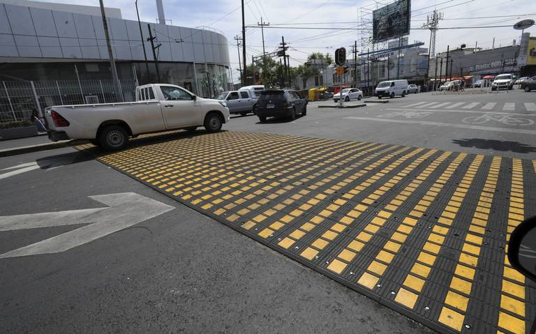 Diputados locales exigen a las alcaldías balizar topes en vialidades de la CDMX