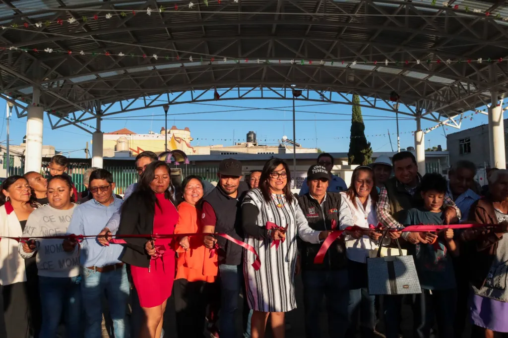 Ya Pueden Disfrutar vecinos de a la Magdalena de Obras de Pavimentación y Remodelación de plaza Cívica