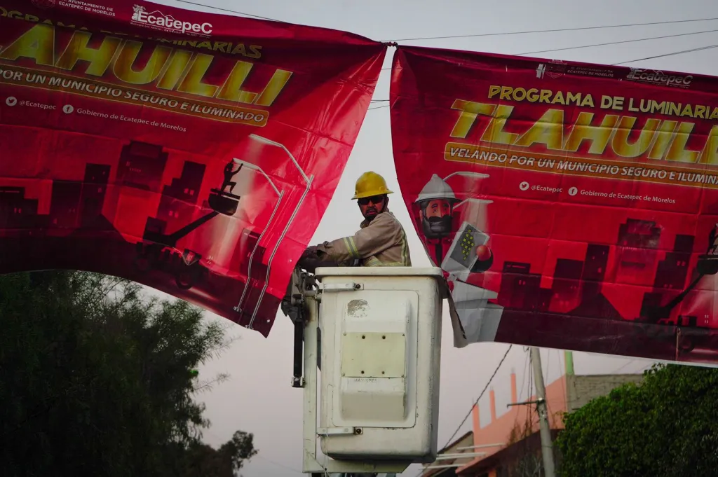 En Ecatepec Edoméx, Ahora Disfrutar de Luminarias en sus calles