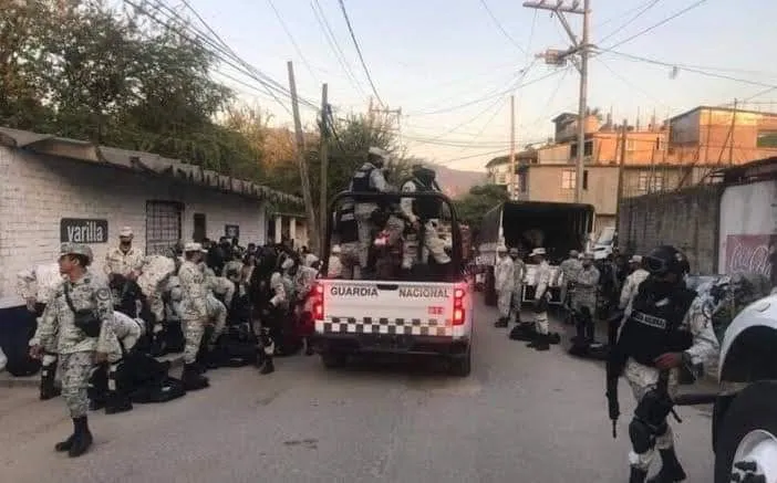 Luego de Motín en Penal Las Cruces de Acapulco Guerrero México, por presos que se niegan ser trasladados, dos  Policías Lesionados