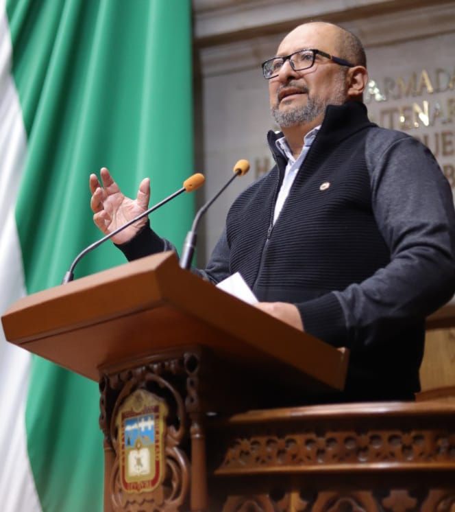 En Complot Político y Empresarios para no Ratificar a la fiscal Ernestina Godoy: Max Correa