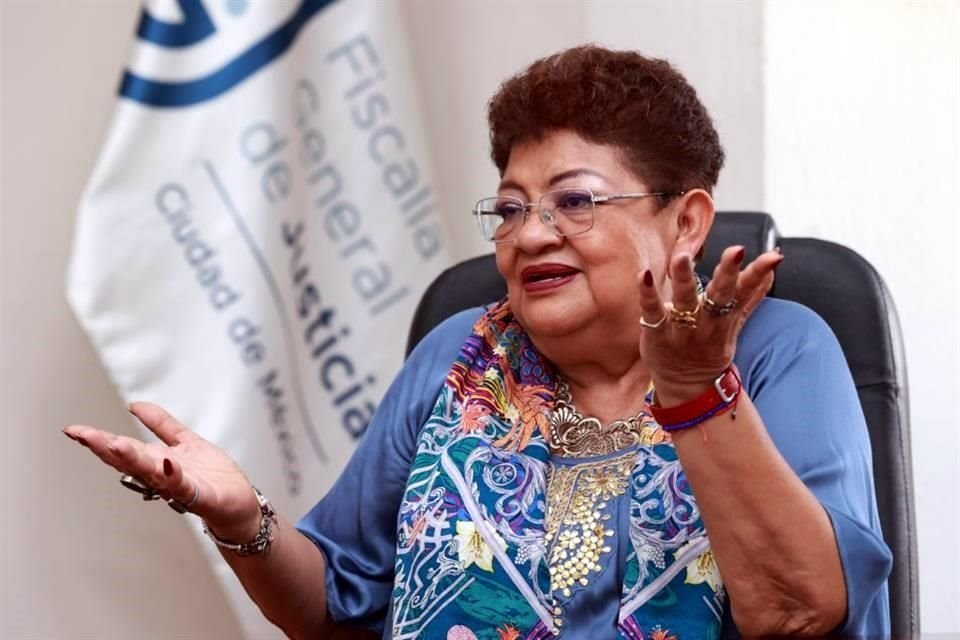 La Barriada/Martín Aguilar/El que pega primero