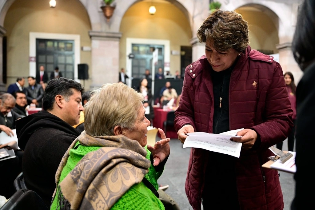 Le exigen a Delfina Gómez más seguridad, educación y programas sociales en la segunda audiencia