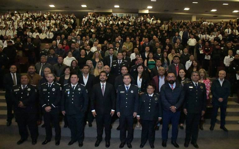 Reconocen la labor de los policías en Neza