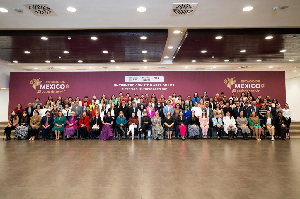 Reunión de la Gobernadora Delfina Gómez Álvarez con titulares del DIFEM y de los 125 Sistemas Municipales DIF