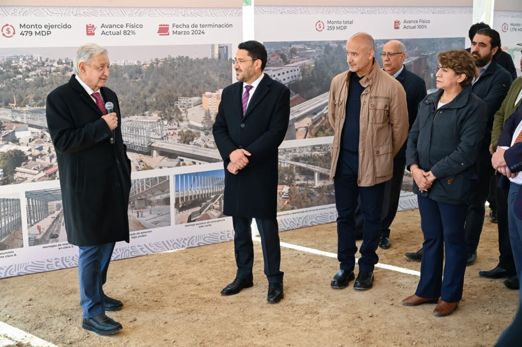 El Presidente Andrés Manuel López Obrador y la Gobernadora Delfina Gómez Álvarez supervisan las obras del Tr en “El Insurgente”
