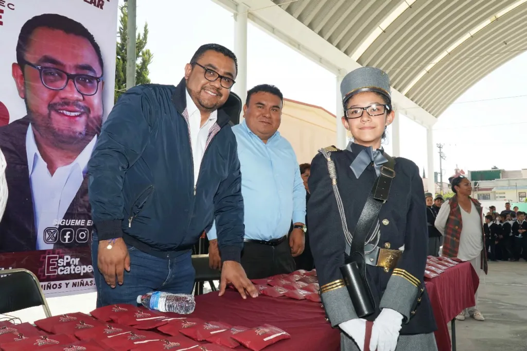 Brinda Alimentación Ernesto Santillán, Salud Visual y Deporte a Personas de Bajos Recursos en Ecatepec Edoméx