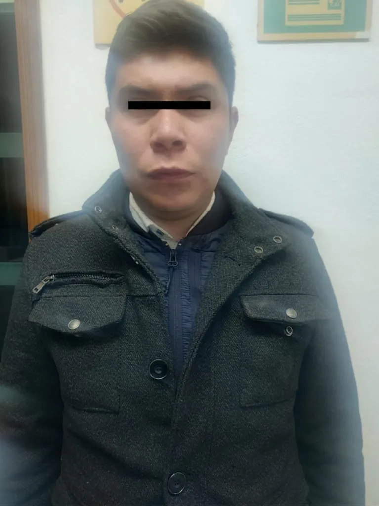 En calles de Tecámac del Edoméx, sujeto asaltaba a sus Víctimas con navaja tipo Barbero y fue capturado