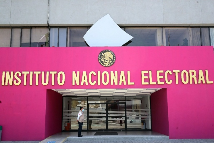 La Barriada/Martín Aguilar/Elecciones inciertas