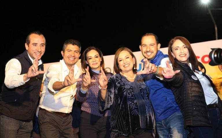 Xóchitl Gálvez se reúne con simpatizantes de la Alianza Va por México en Puebla