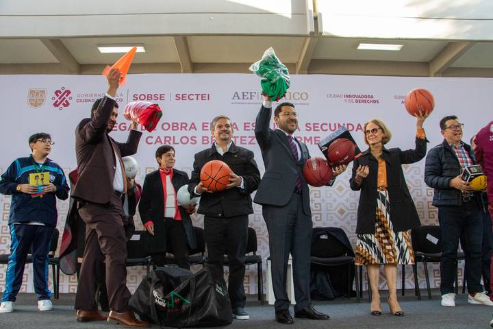 Gobierno de la CDMX reconstruye una secundaria en Benito Juárez, cuyo costo fue de 41.2 mdp