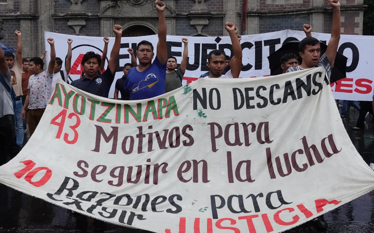 AMLO niega que el Ejército proteja a militares liberados e implicados por el caso Ayotzinapa