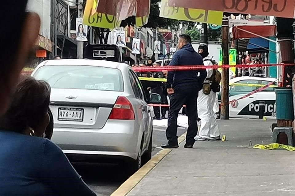 Ejecutan a taquero en Tecámac por no pagar derecho de piso