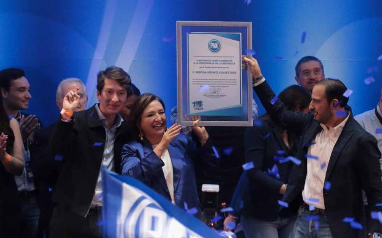 PAN le entrega su constancia como candidata presidencial única 2024