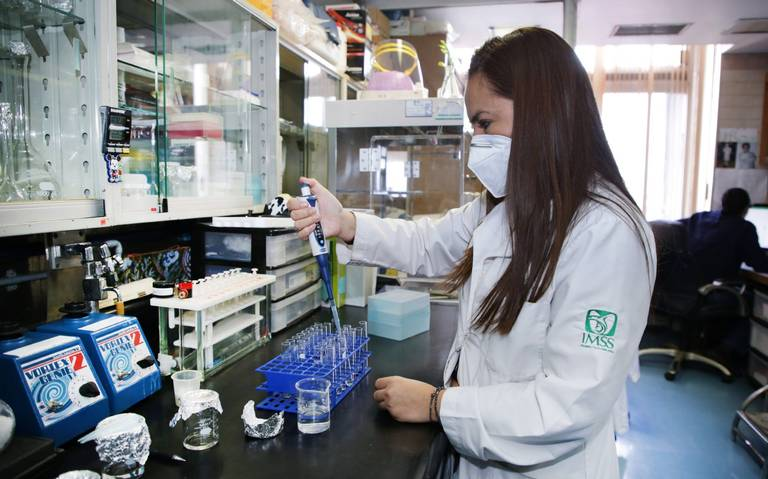 Solo el 61% de las mujeres en el sector salud ocupan posiciones directivas: Estudio