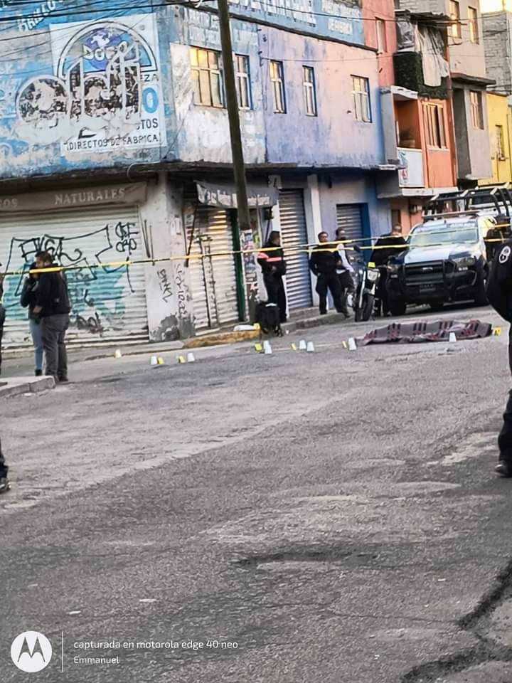 En Naucalpan Edoméx Balacera tras un incidente de Tránsito,un muerto y un herido