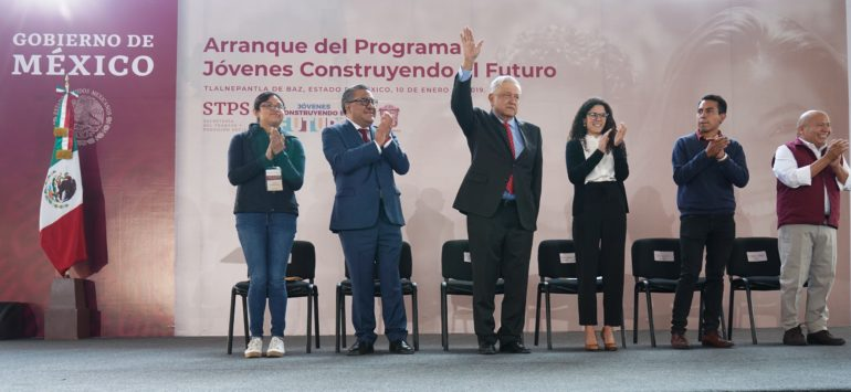 Reconocen a 87 empresas que apoyan la estrategia de “Jóvenes Construyendo el Futuro