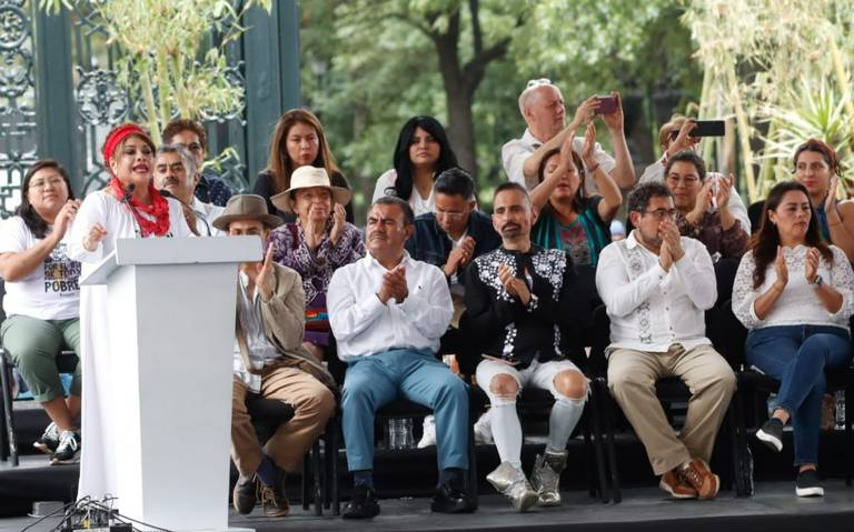 Coordenadas Políticas/Martín Aguilar/Pasos en la azotea