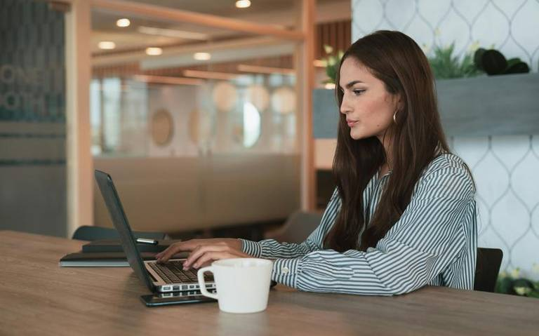 Las mujeres desarrollan de manera profesionista su liderazgo efectivo