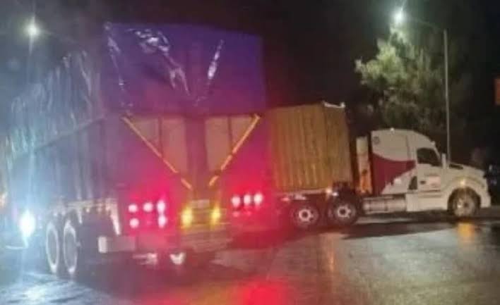 Se desatan narcobloqueos y balaceras tras aprehensión de líder del CJNG en Ciudad Guzmán, Jalisco