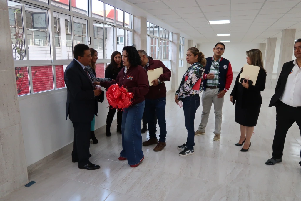 El Gobierno de Texcoco Edoméx, Invierte más de 800 mil pesos en Secundaria