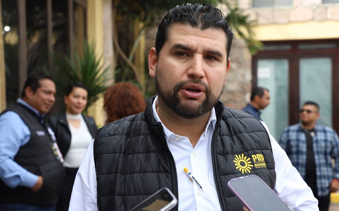 Siete precandidatos abandonan la contienda electoral por violencia en Michoacán
