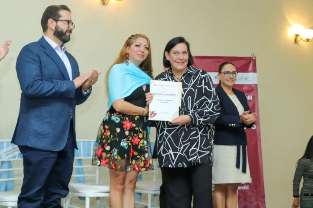 Reconoce ISEM a profesionales de Odontología en su día; atienden la salud bucal de 9.9 millones de mexiquenses  que no cuentan con seguridad social