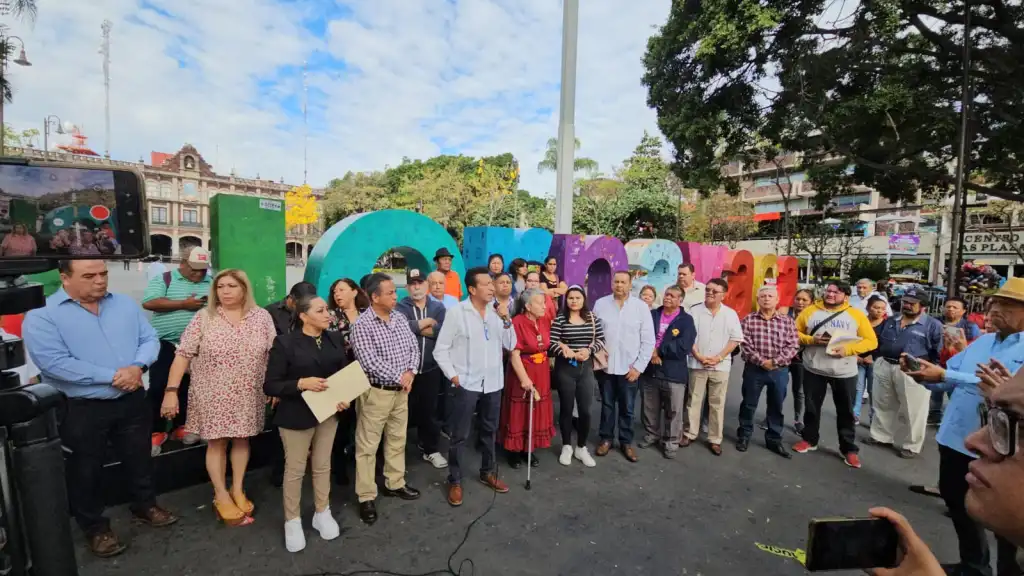 En Cuernavaca Morelos México se Rebelan Morenistas y van contra Chapulines