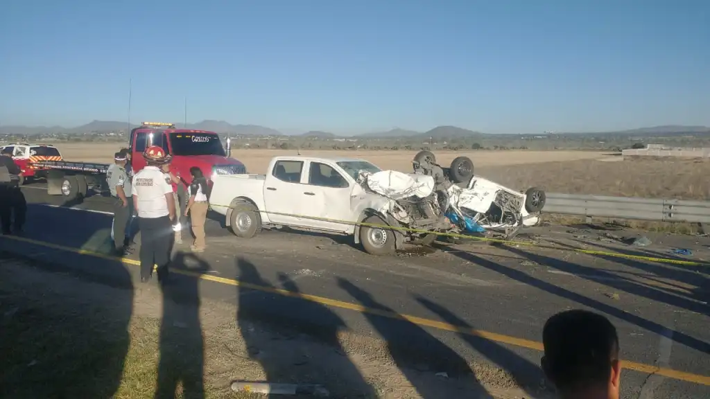 Intenso Trafico  esteMiércoles en la México- Tulancingo por Choque de dos vehículos y deja 3 muertos