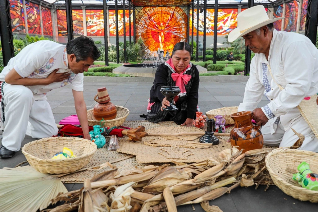 Celebran pueblos originarios el Festival del Quinto Sol en Edoméx