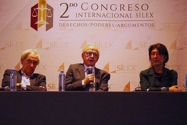 Falta pedagogía a la sociedad para defenderse de los políticos que quieren jueces sumisos y ciudadanos miedoso s