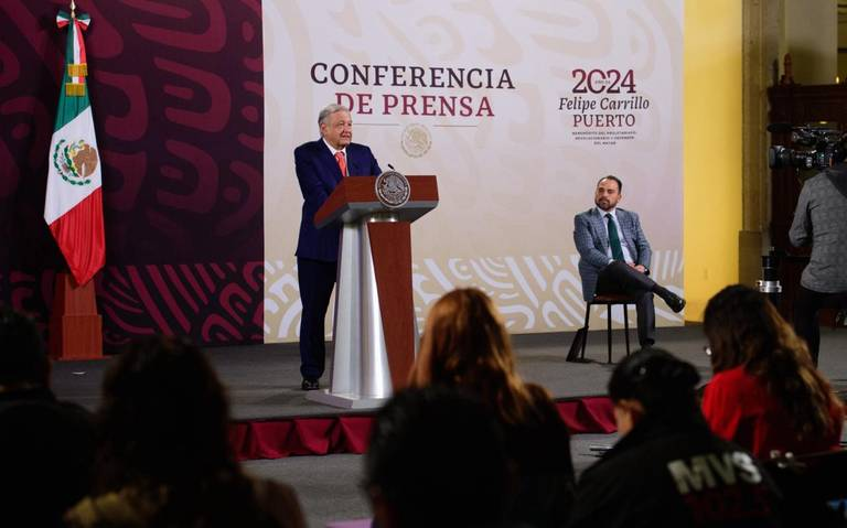 AMLO reconoce compromiso de tiendas comerciales para mantener el precio de la canasta básica: Profeco