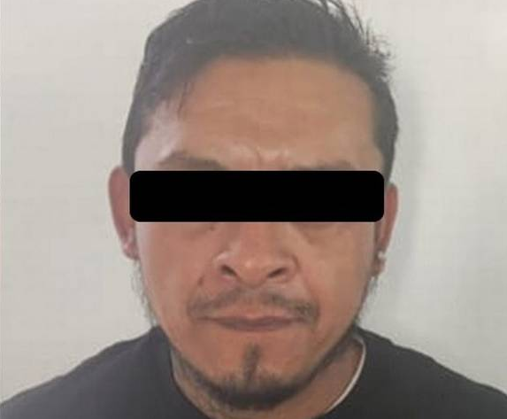 Sujeto ejecuta a un hombre en su negocio de comida solo para asaltarlo en Nexa y es detenido