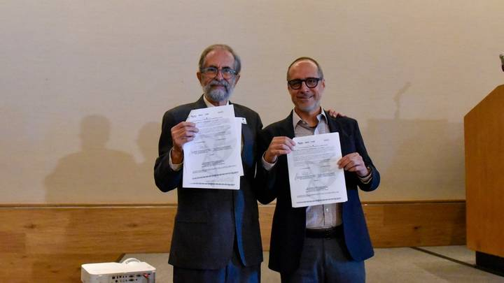 Empresas con concesión de agua donan el vital líquido al Edomex