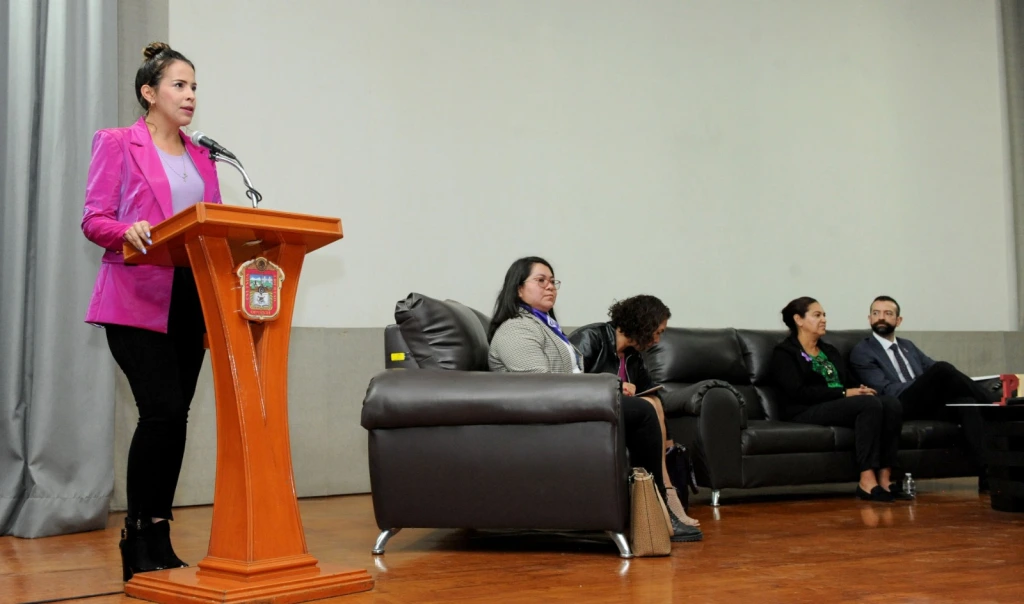 Llama DIFEM a reconocer las aportaciones de las mujeres en la vida pública