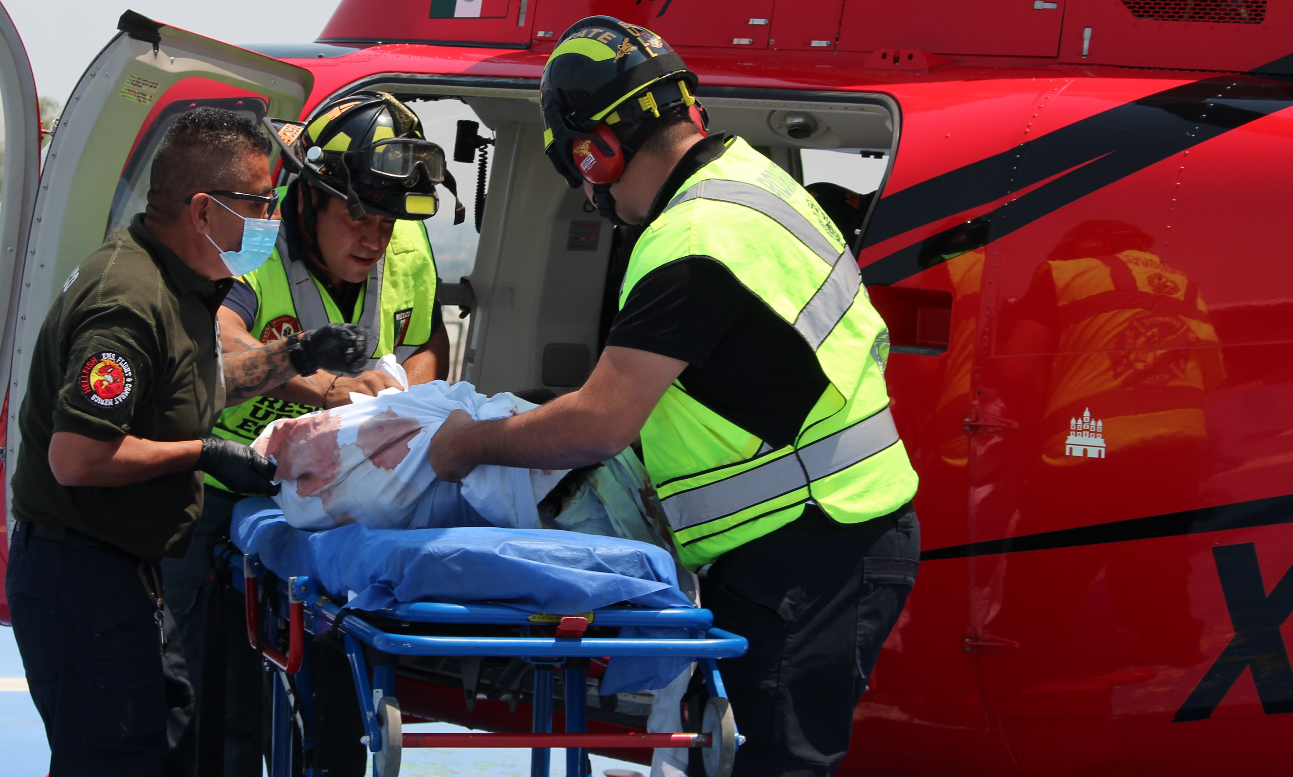Traslada Helicóptero Jaguar 2 de Puebla a Ecatepec en el Edoméx a niña de 9 años herida en accidente