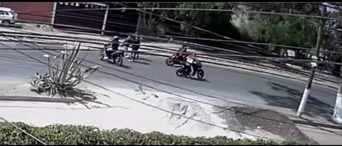 Robo Captán en plena vía pública, en los Reyes La Paz Edoméx