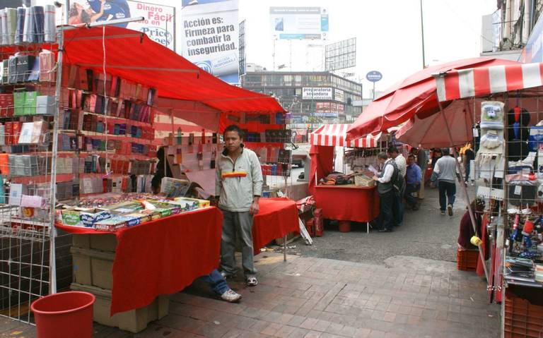 Las mujeres son las más propensas a trabajar y a trabajar en la economía informal