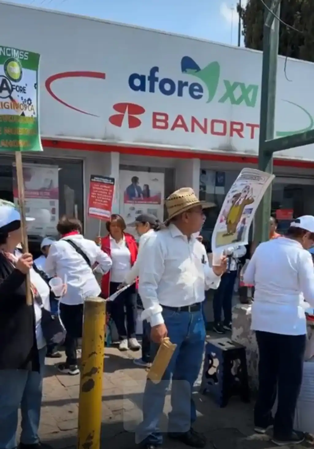 En Toluca esta maña Protesta de jubilados: exigen el pago completo de sus ahorros de las Afores