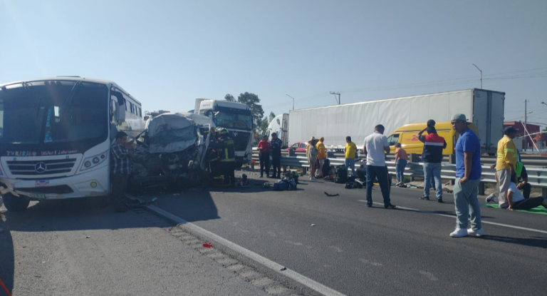 11 Personas al menos resultaron lesionadas en Choque en la México- Puebla, entre ellos 4 menores de edad