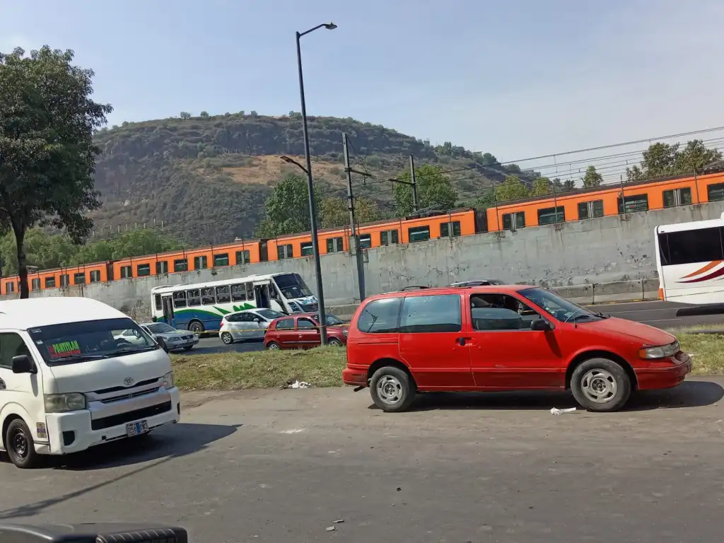 14 heridos confirman, tras Volcadura de Unidad de Transporte en Calzada Zaragoza, dos deceso