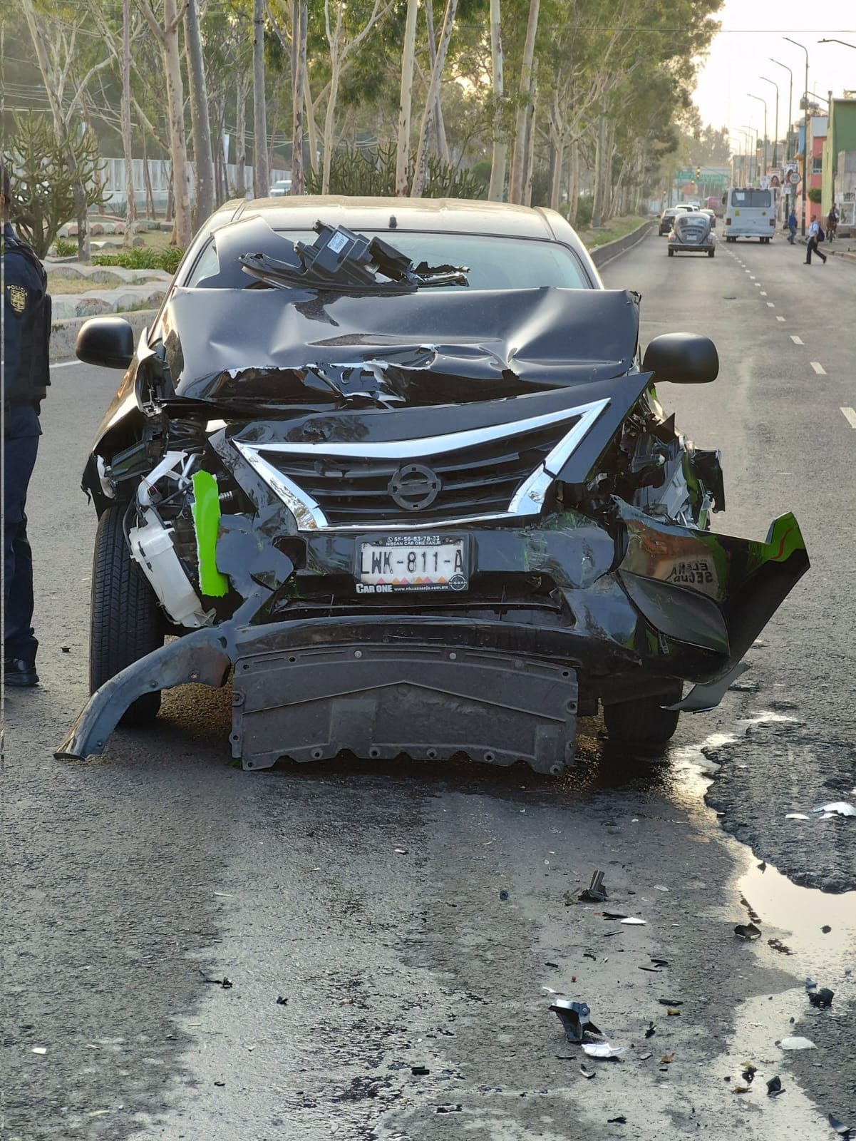 Muere hombre al impactar su automóvil contra una unidad RTP en CDMX