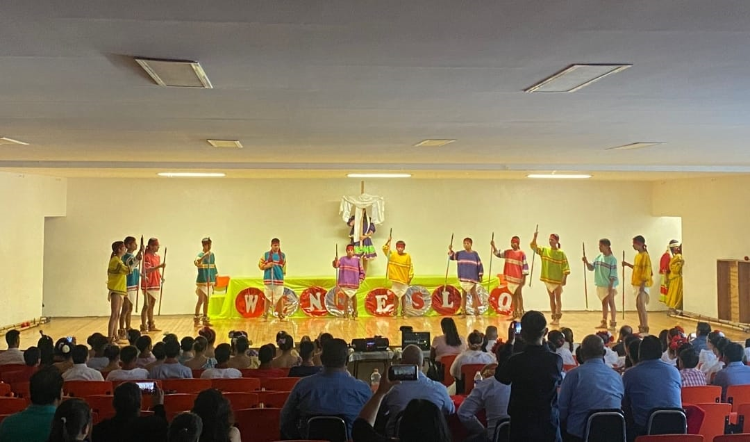 Secundaria Antorchista de la GAM triunfa en el concurso del regional de danza