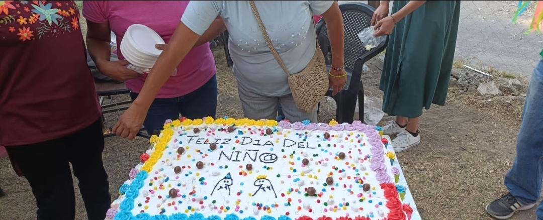 Antorcha celebra a los niños en su día